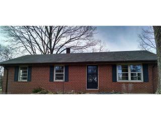 70 Birch Tree Ln, Hendersonville, NC 28792-5234