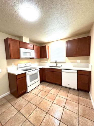 3012 Orange Ave, Riverbank CA  95367-2004 exterior