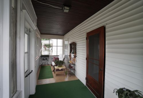 608 Main St, Washington Ch, OH 43160-1950