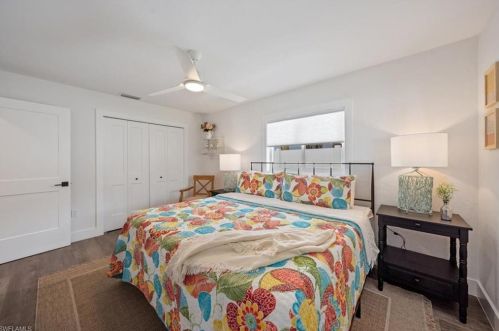 762 103rd Ave, Naples FL  34108-3221 exterior