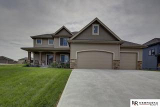 6809 Beth Ave, Omaha, NE 68133-2118