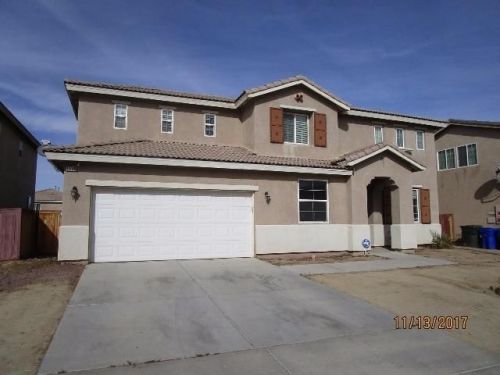 11786 Grotto Hills Ln, Victorville, CA 92392-0494