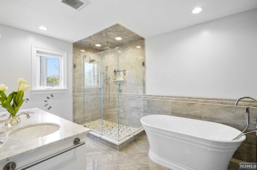 50 Hickory St, Englewood NJ  07632-1539 exterior