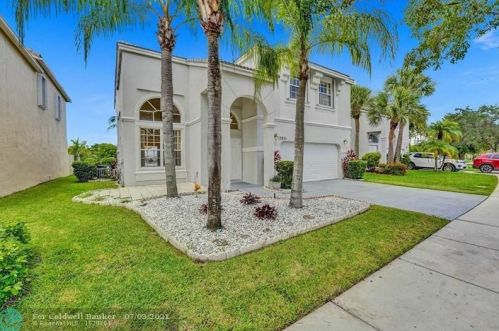 15831 15th Ct, Hollywood, FL 33028-1682