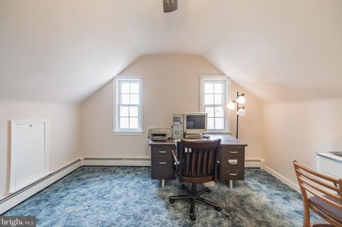 556 Leverington Ave, Philadelphia PA 19128-3314 exterior