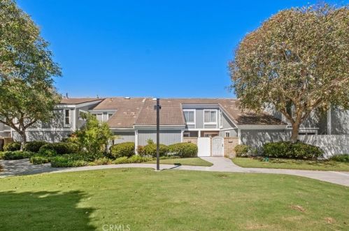 3565 Windspun Dr, Huntington Beach, CA 92649-2027