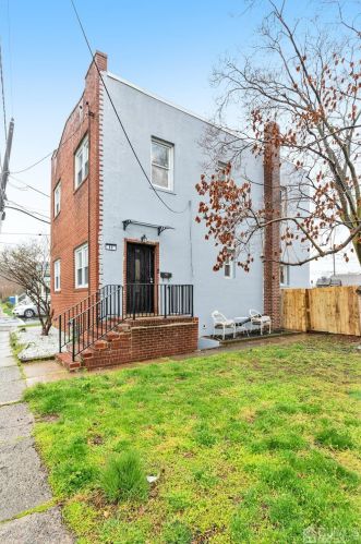 80 Coley St, Woodbridge, NJ 07095-2827