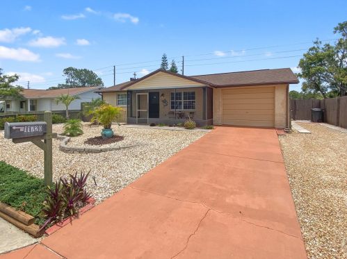 11720 Paige Dr, Port Richey, FL 34668-1166