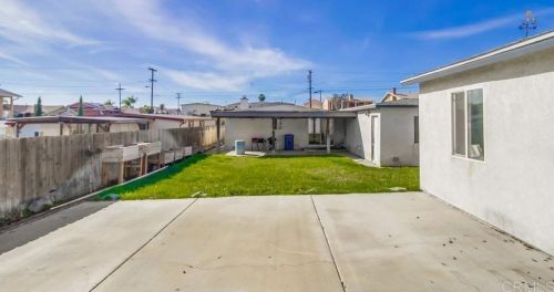 2527 Calle Gaviota, San Diego CA 92139-3105 exterior