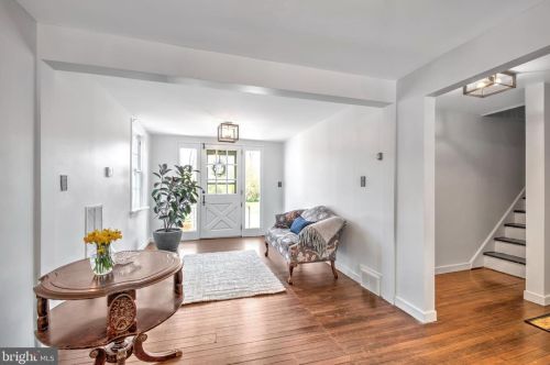 347 Cold Soil Rd, Princeton, NJ 08540-2001