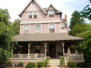 127 Curtin St, Wingate, PA 16823-1718
