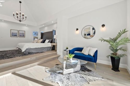 24370 Mornington Dr, Santa Clarita CA  91355-2037 exterior