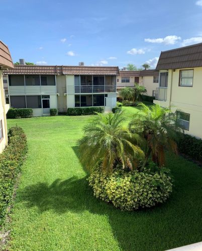139 Saxony C, Delray Beach FL  33446-1825 exterior