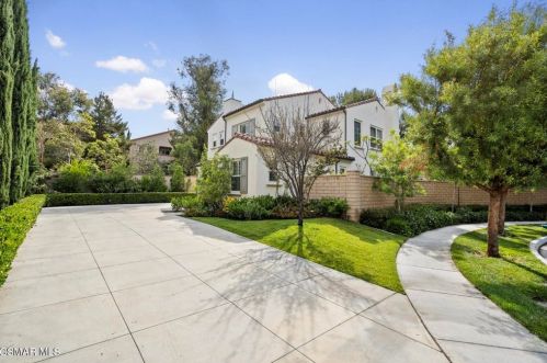 31 Tall Cedars, Irvine CA  92620-3669 exterior