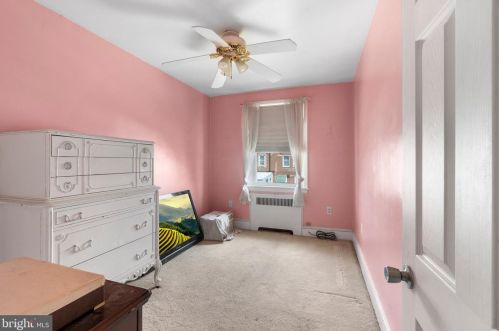 6118 Erdrick St, Philadelphia PA  19135-3517 exterior