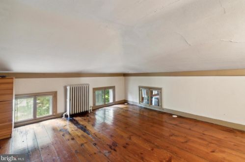 127 Bellevue Ave, Langhorne PA 19047-5264 exterior