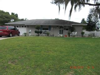 14 Larkspur Ln, De Bary, FL 32713-2424