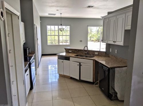 3160 22nd Ave, Naples FL  34117-8806 exterior