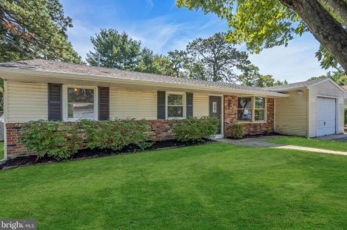 207 Piute Trl, Browns Mills NJ  08015-6125 exterior