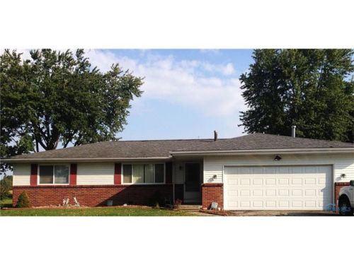 23897 Meadow Dr, Genoa, OH 43430-1029