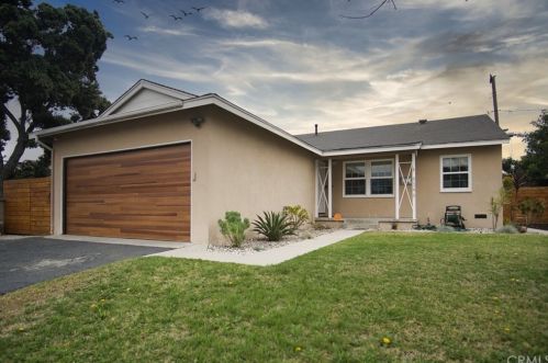 6346 Charlwood St, Lakewood, CA 90713-1700