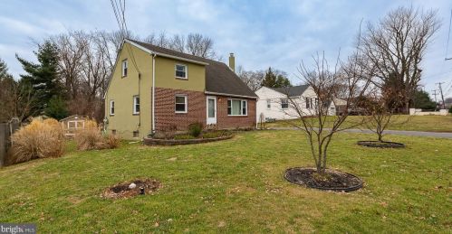 2429 Larkin Rd, Boothwyn, PA 19061-2616