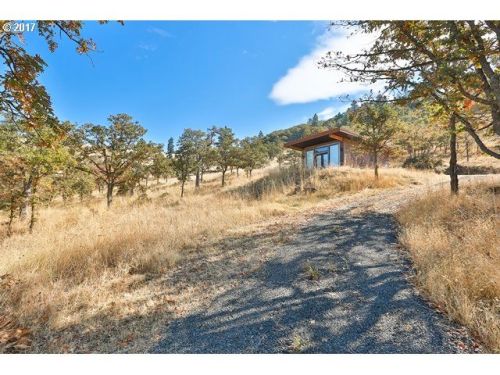 1575 Dry Creek Rd, Mosier, OR 97040-9774