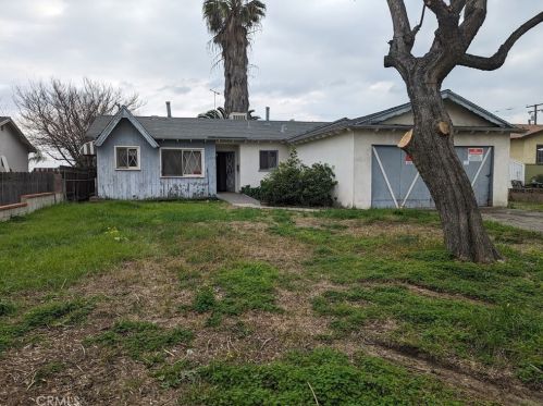 1656 Hawthorne St, Ontario, CA 91764-2216