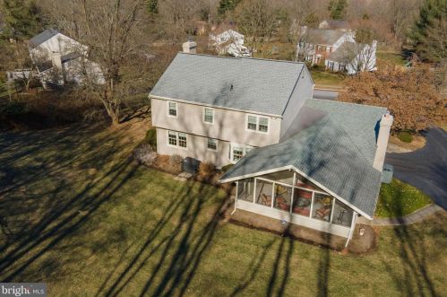 264 Aldrin Dr, Prospectville PA exterior