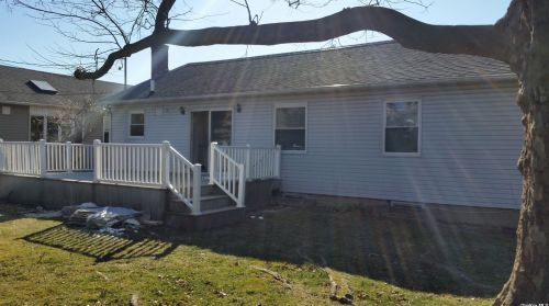 4 Oxford Ln, Bethpage NY  11714-1011 exterior