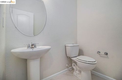 418 Sonnet Ct, Oakley CA  94561-5086 exterior