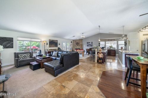 6025 Beck Ln, Scottsdale AZ  85254-1918 exterior