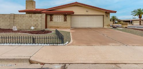 6408 Dodge St, Mesa, AZ 85205-6829