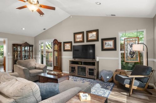 291 Pinyon Hills Dr, Chico CA  95928-3963 exterior