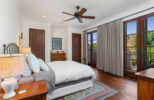 5320 Ivafern Ln, La Canada CA  91011-2811 exterior