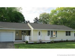 6 Deborah St, Waterford, CT 06385-1406