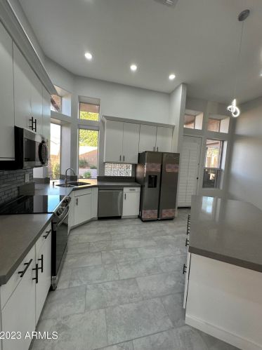 31017 42nd Way, Cave Creek AZ  85331-3808 exterior