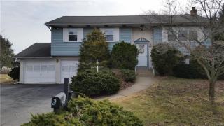 450 Mountain View Rd, Nazareth, PA 18064-9642