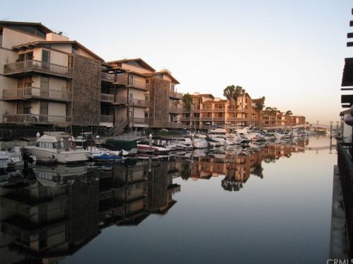 9325 Marina Pacifica Dr, Long Beach CA 90803-7004 exterior