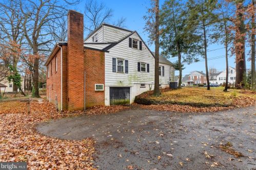 1224 Newport Pike, Wilmington DE  19804-1941 exterior