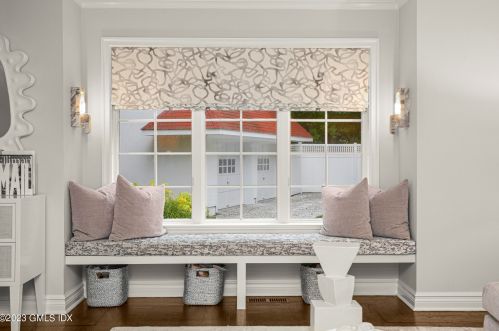 14 Tyler Ln, Riverside CT  06878-1815 exterior