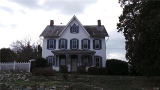 1402 State St, Mertztown, PA 19539-8900
