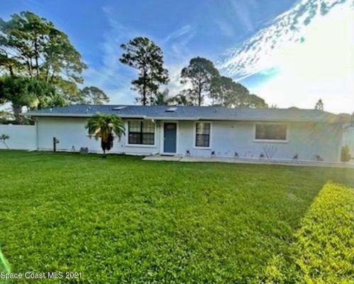 4180 Skyway Dr, Cocoa, FL 32927-8642