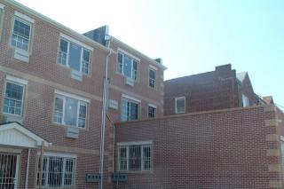 718 96th St, Brooklyn, NY 11236-1433