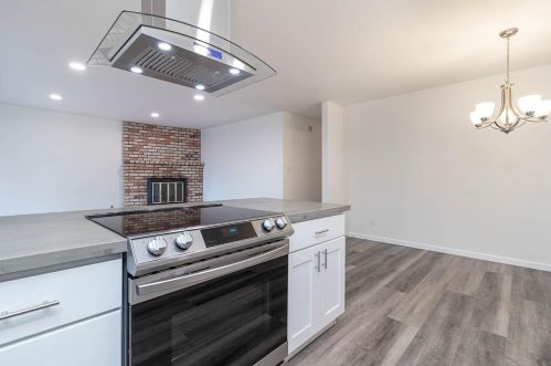 2485 Hampton Way, Turlock CA  95382-0733 exterior