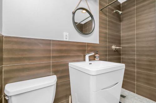 237 Woodycrest Dr, Holtsville NY  11742-1760 exterior