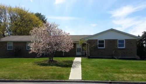 1136 American St, Catasauqua, PA 18032-1501
