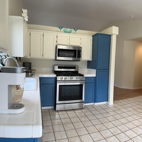 2310 Paradise Ct, Hollister CA  95023-8035 exterior