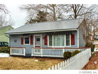 330 Gorham St, Canandaigua, NY 14424-1823
