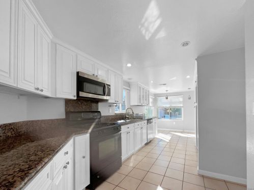 15767 Caminito Cercado, San Diego CA 92128-3364 exterior